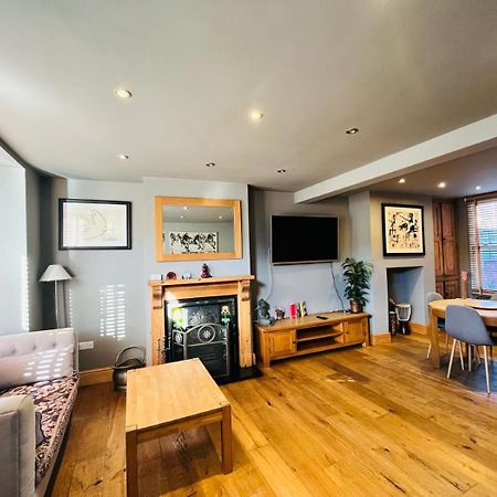 Simpsons Cottage - Grove Road Cottages Стратфорд на Ейвън Екстериор снимка